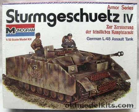 Monogram 1/32 German WWII Sturmgeschuetz IV L/48 Assault Tank with Diorama Instructions, 8220 plastic model kit